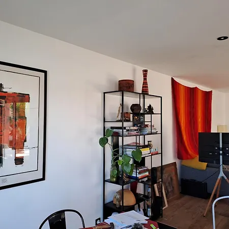 Maison Moderne, Pres Des Plages Et De La Foret. *
